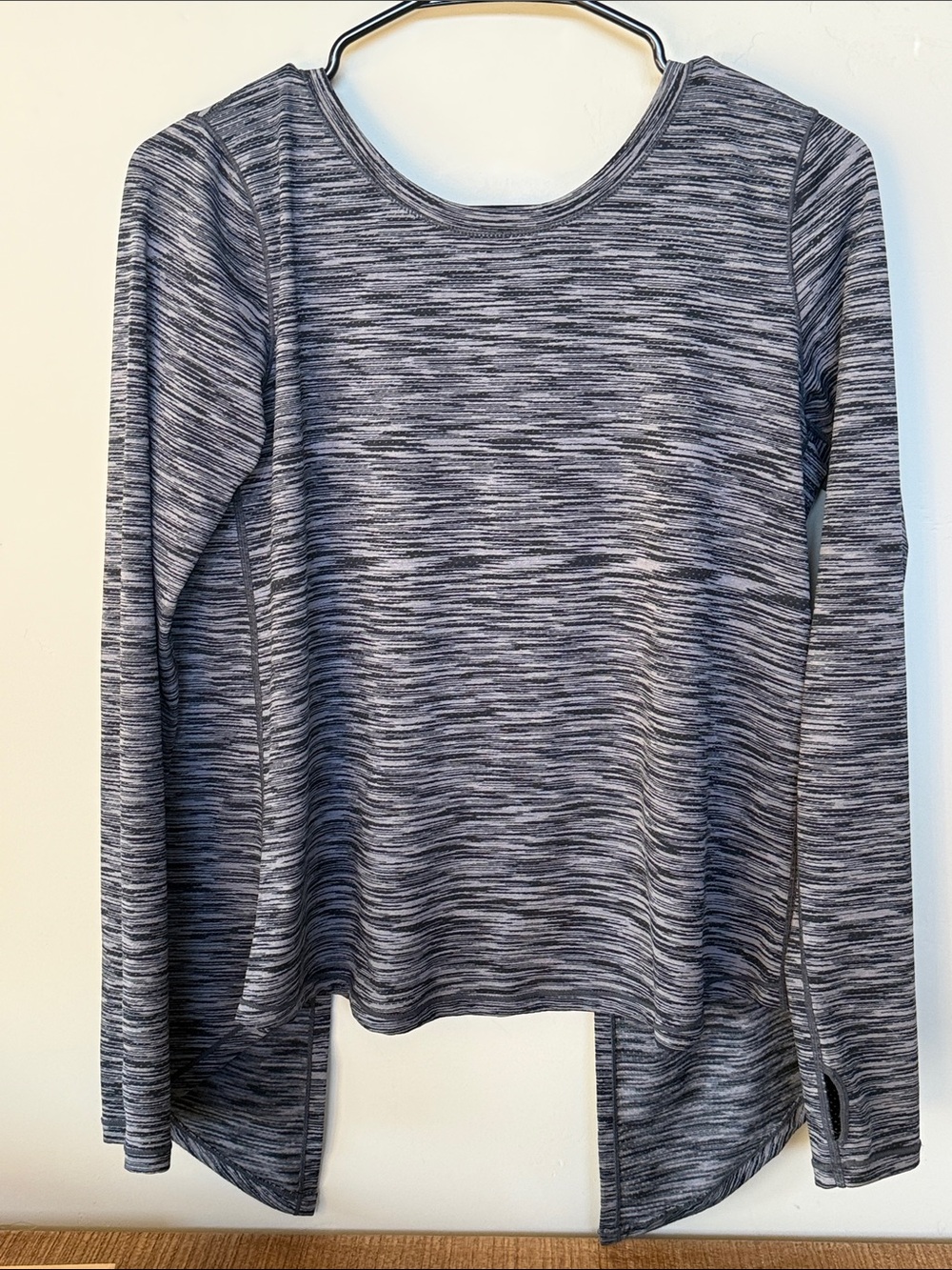 Women's Long Sleeve Space-Dye Crewneck Split-Hem Top - Gray